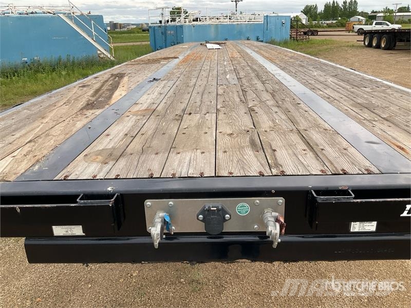Lode King 53 ft Tri/A Flatbed Trailer Valníky