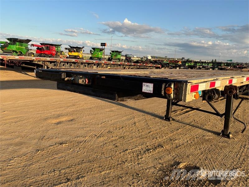 Lode King 53 ft Tri/A Flatbed Trailer Valníky
