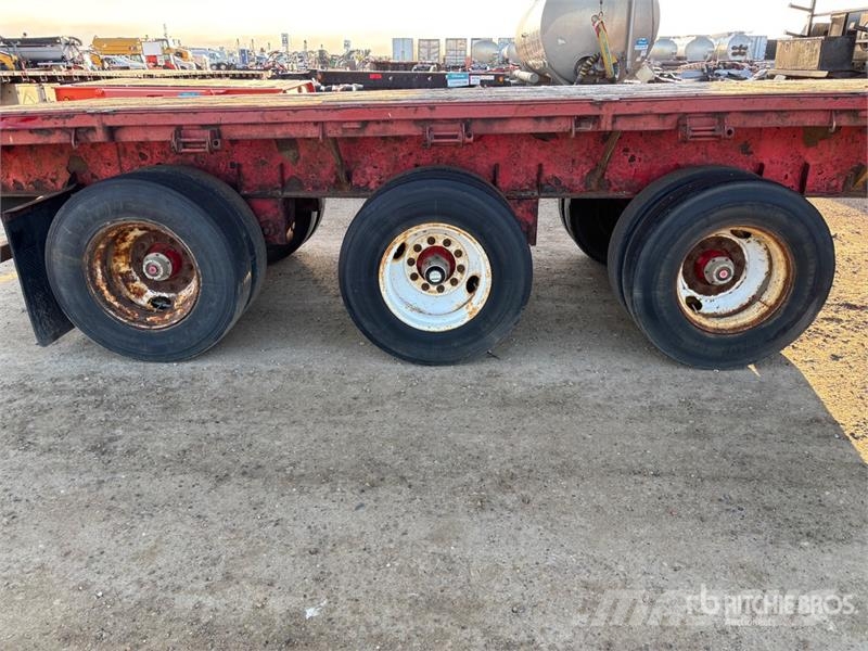Lode King 53 ft Tri/A Flatbed Trailer Planhengere