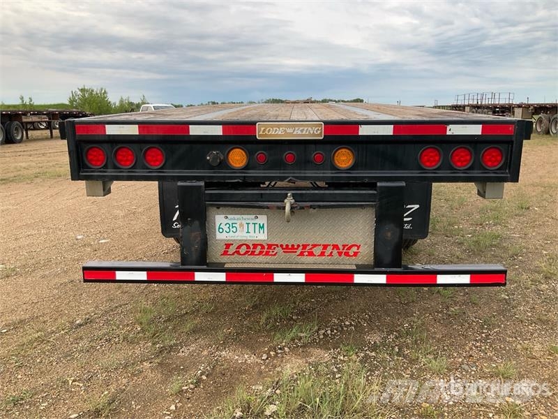 Lode King 53 ft Tri/A Flatbed Trailer Valníky