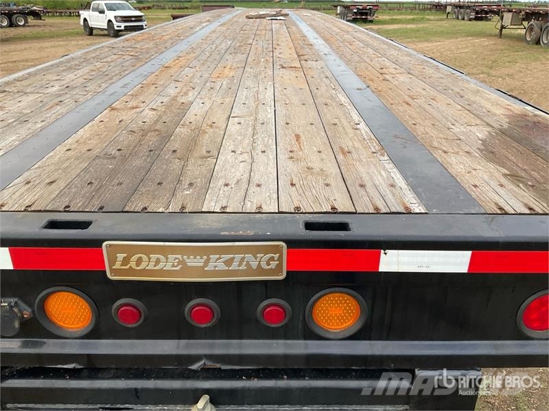 Lode King 53 ft Tri/A Flatbed Trailer Valníky