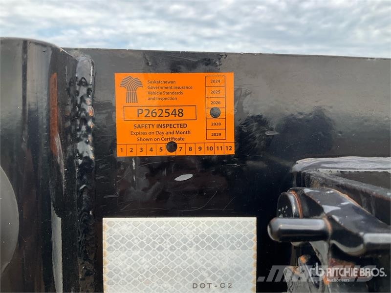 Lode King 53 ft Tri/A Flatbed Trailer Valníky