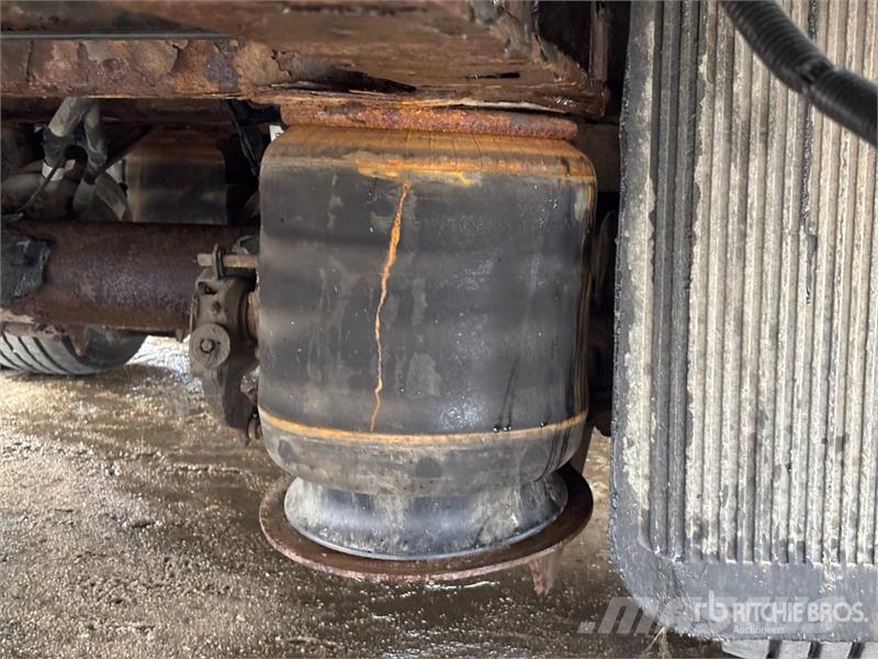 Lode King 53 ft Tri/A Step Deck Trailer (Inoperable) Low loaders