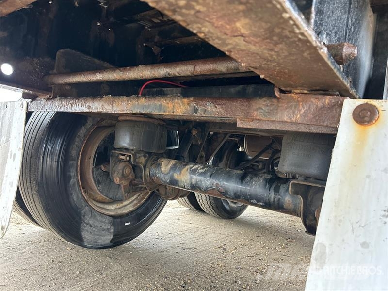 Lode King 53 ft Tri/A Flatbed Trailer Pick up/Prelata