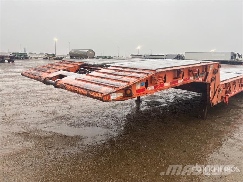 Lode King 55 ft Tri/A Folding Neck Trailer Tieflader