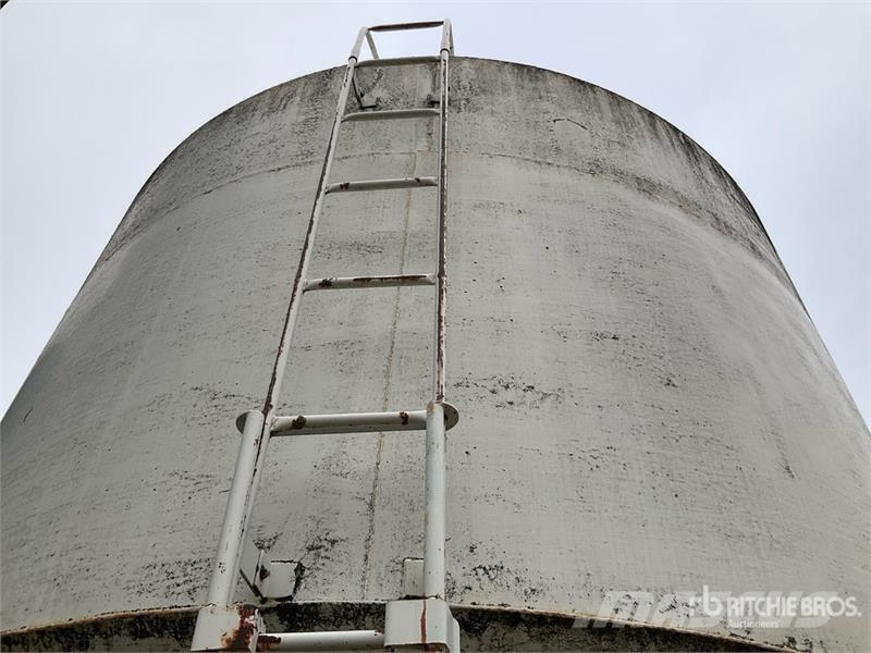 Lode King LKB1237 +/- 1000 bu Smooth Wall Hopper Grain Bin Macchine/unitá di lavorazione e stoccaggio/altri