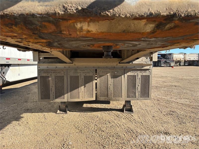 Lode King SDG53-2 53 ft T/A Spread Axle Step Deck Trailer Низкорамные прицепы