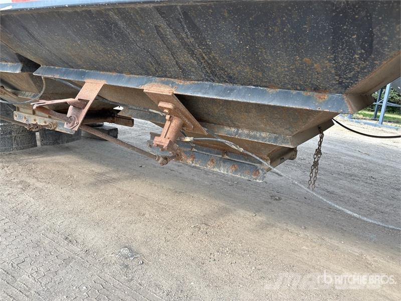 Lode King Super B-Train Grain Trailer Reboques de grãos e silagem