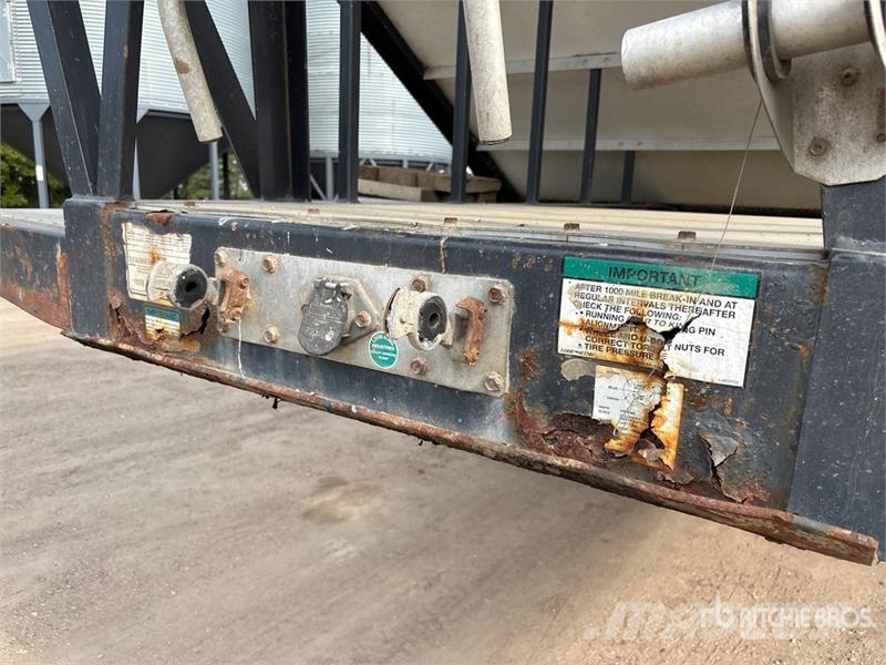 Lode King Super B-Train Grain Trailer Reboques de grãos e silagem