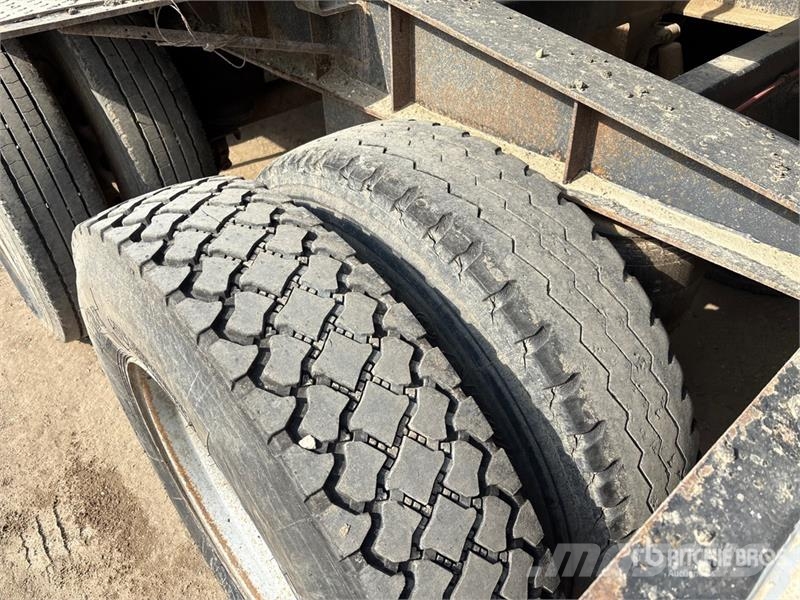 Lode King Super B-Train Grain Trailer Reboques de grãos e silagem
