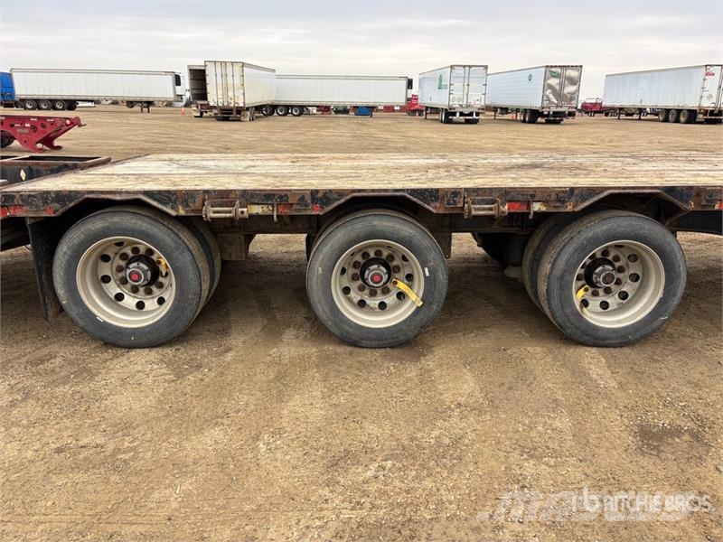 Lode King Tri/A Lowboy Trailer Nízko rámové nákladné automobily