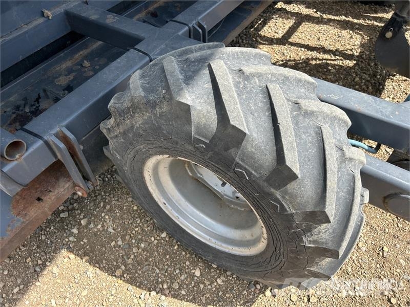 Loftness GBL 10 ft Grain Bagger معدات تغلفة