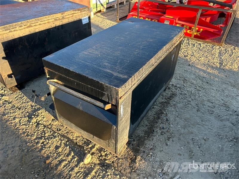 Lordco 48in x 24in x24in Tool Box Építőipar - Egyebek