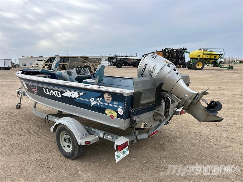 Lund Pro-V DLX 1890 18 ft Fishing Boat Boote / Prahme