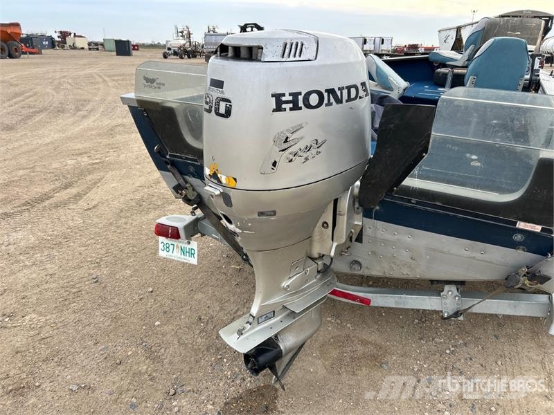 Lund Pro-V DLX 1890 18 ft Fishing Boat Boote / Prahme