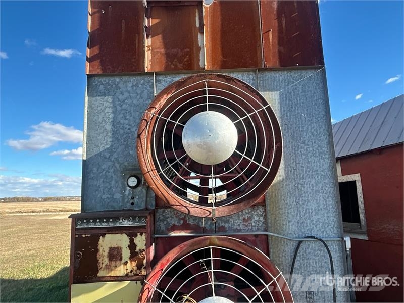 M-C Farm Equipment 400B-10 Grain Dryer (Inoperable Sušare žitarica