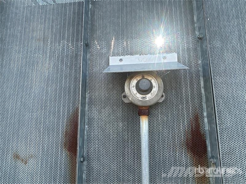 M-C Farm Equipment 400B-10 Grain Dryer (Inoperable Sušare žitarica
