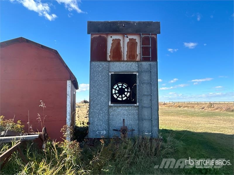 M-C Farm Equipment 400B-10 Grain Dryer (Inoperable Sušare žitarica
