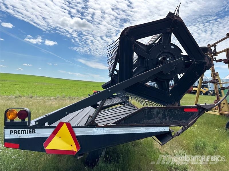 MacDon 1900 Premium 25 ft Pull Type Swather Windrower محشات