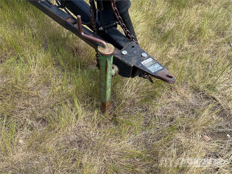 MacDon 1900 Premium 25 ft Pull Type Swather Windrower محشات