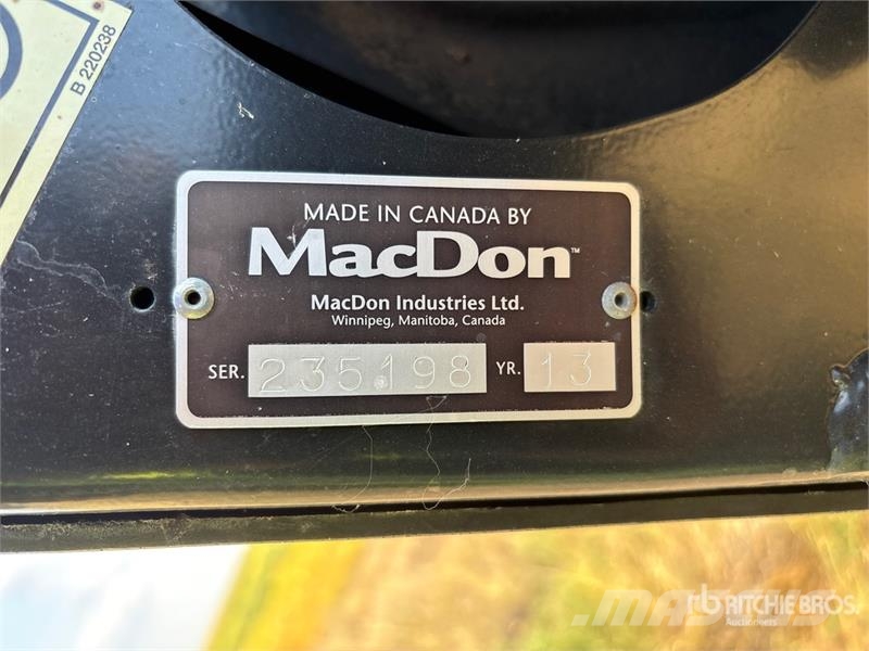 MacDon 25 ft Windrower Header محشات