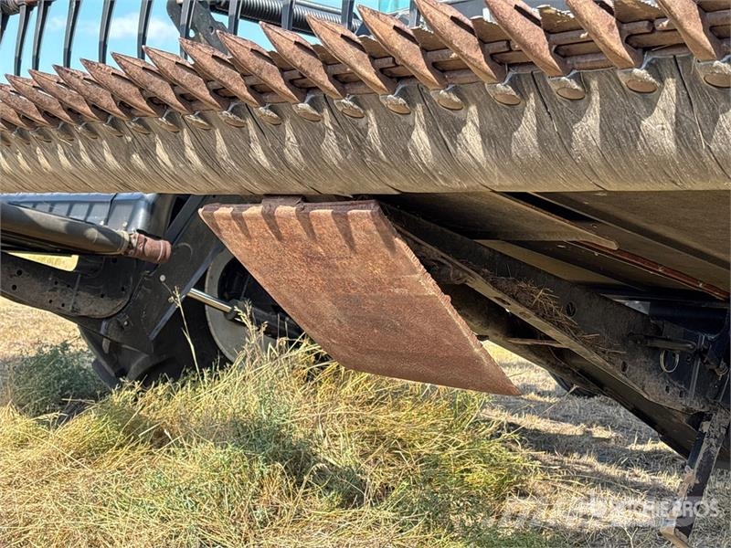 MacDon 25 ft Windrower Header محشات