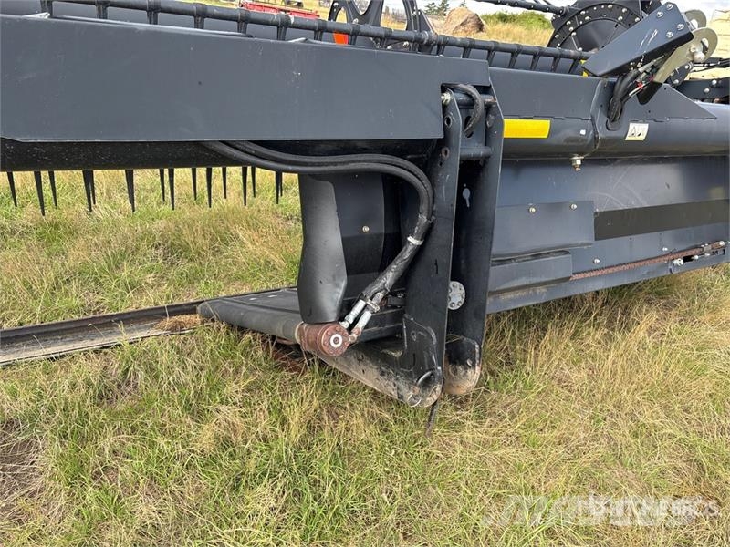 MacDon 25 ft Windrower Header Segadoras hileradoras