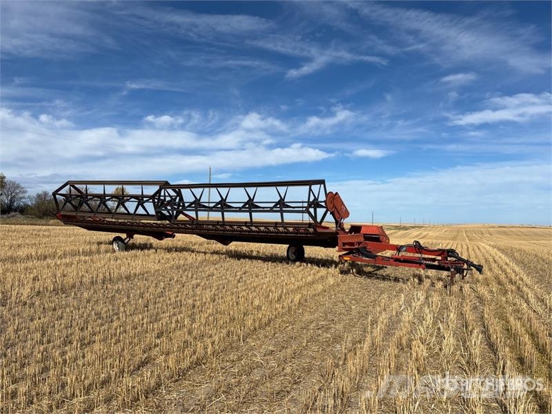 MacDon 36 ft Pull Type Swather Windrower Sakupljači