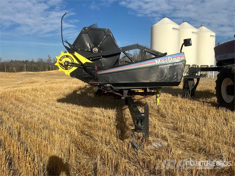 MacDon 9352 25 ft Swather Windrower Sakupljači