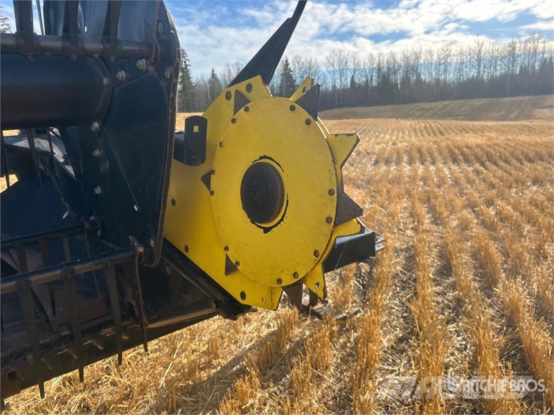 MacDon 9352 25 ft Swather Windrower Sakupljači