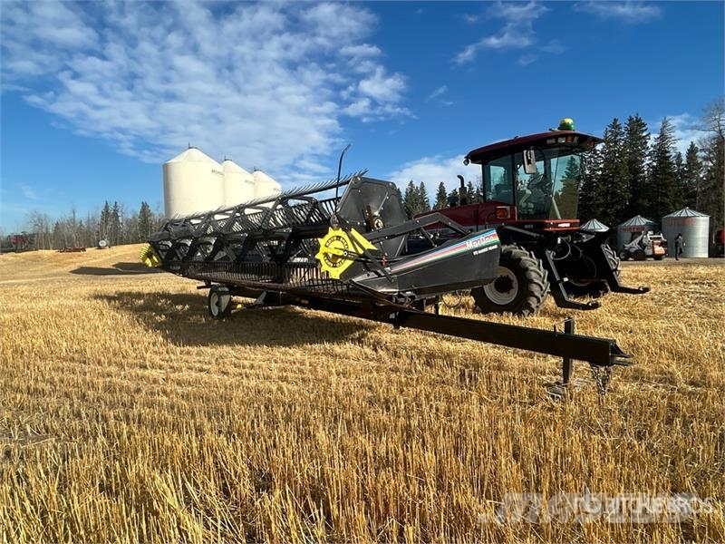 MacDon 9352 25 ft Swather Windrower Sakupljači