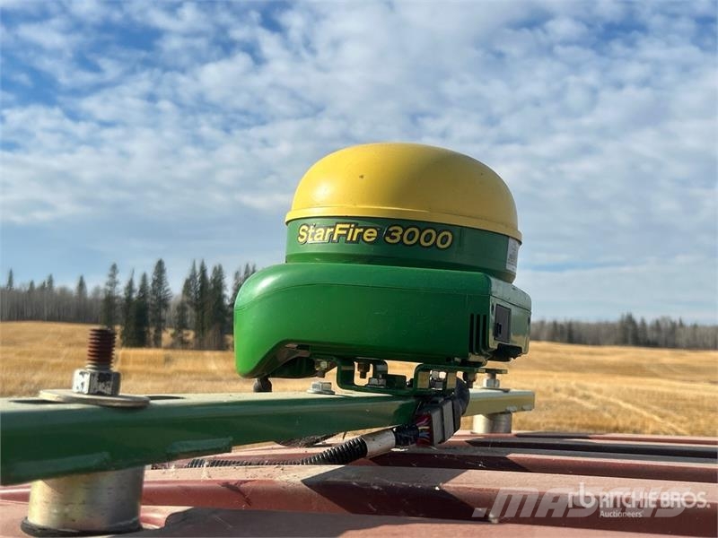 MacDon 9352 25 ft Swather Windrower Sakupljači