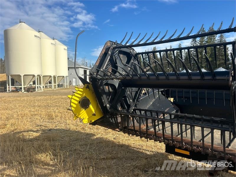 MacDon 9352 25 ft Swather Windrower Sakupljači