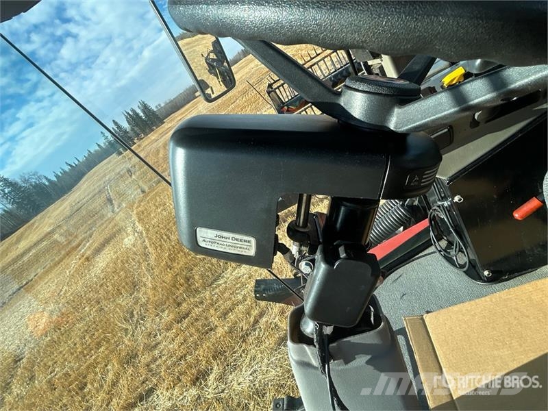 MacDon 9352 25 ft Swather Windrower Sakupljači
