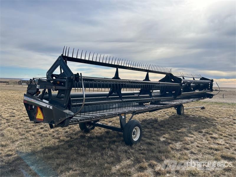 MacDon 960 36 ft Draper Combine Header Skjærebord til skurtresker