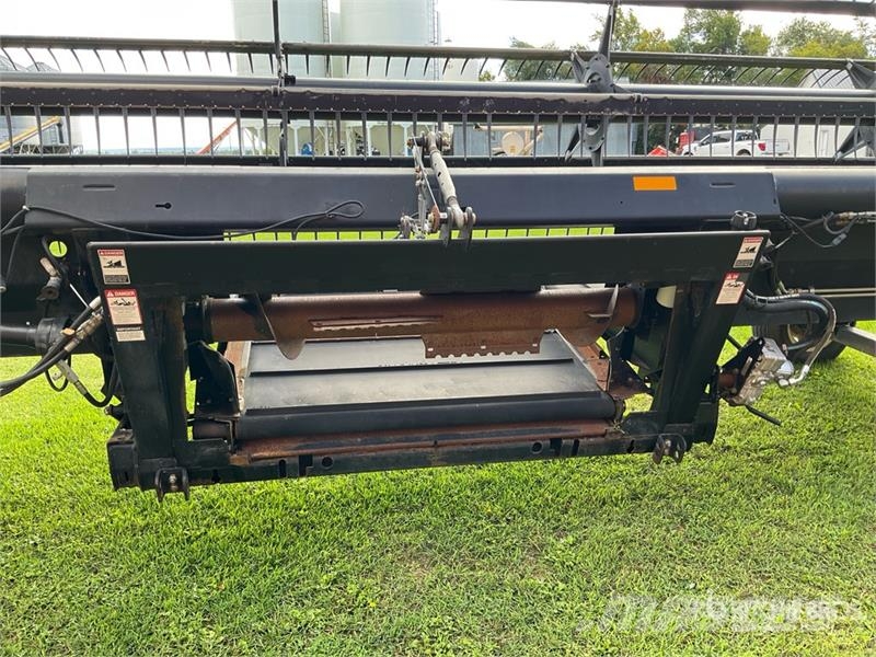 MacDon 962 30 ft Draper Combine Header Testate per mietitrebbie