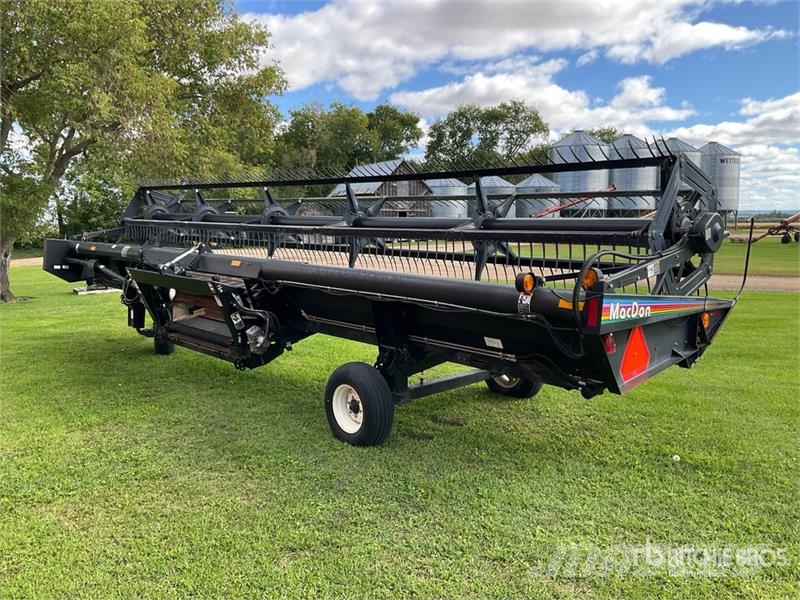MacDon 962 30 ft Draper Combine Header Testate per mietitrebbie