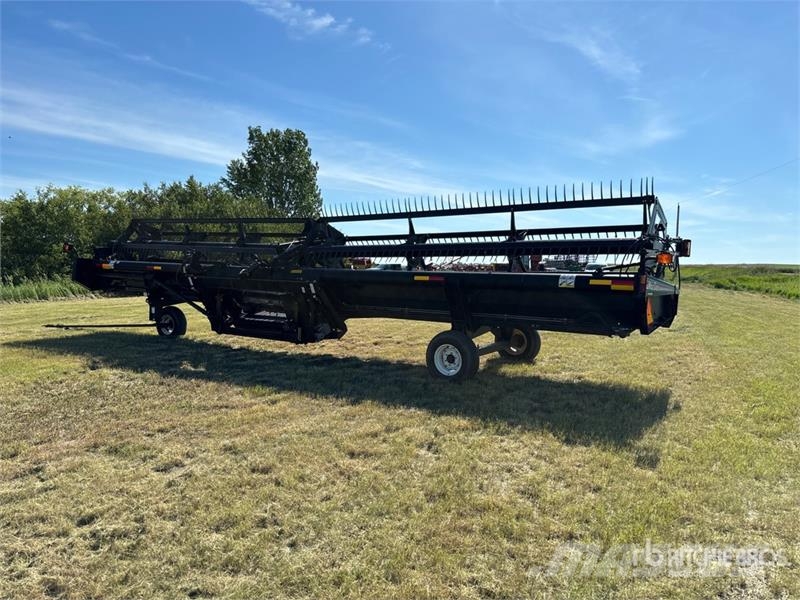 MacDon 962 36 ft Draper Combine Header 联合收割机头