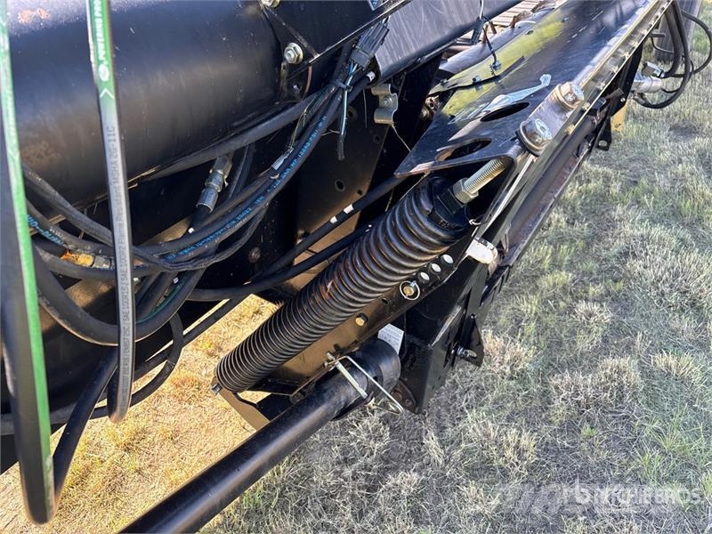 MacDon 962 36 ft Draper Combine Header 联合收割机头
