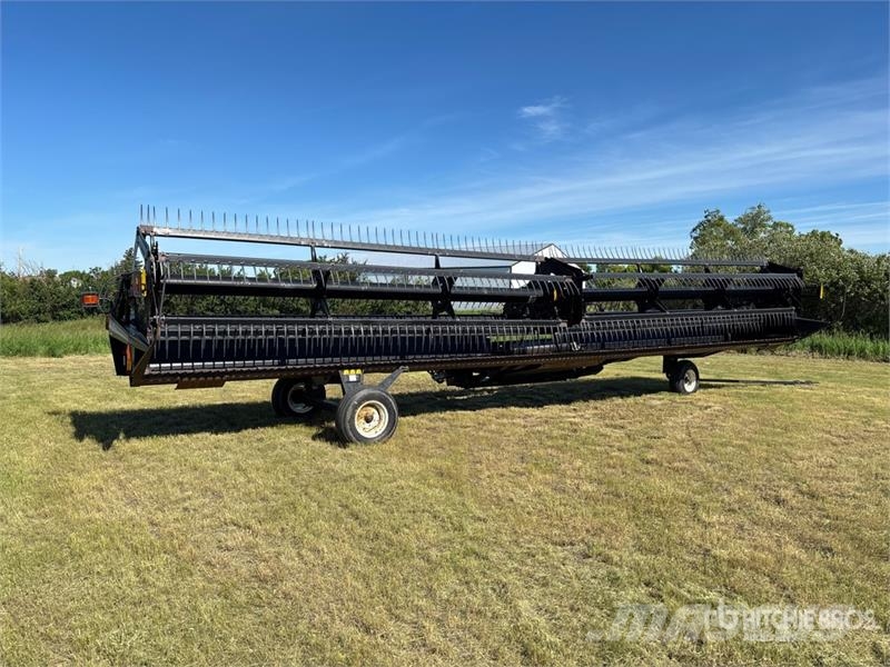 MacDon 962 36 ft Draper Combine Header 联合收割机头