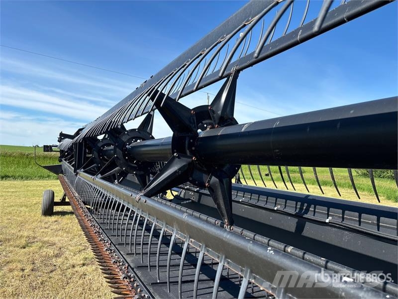 MacDon 962 36 ft Draper Combine Header 联合收割机头