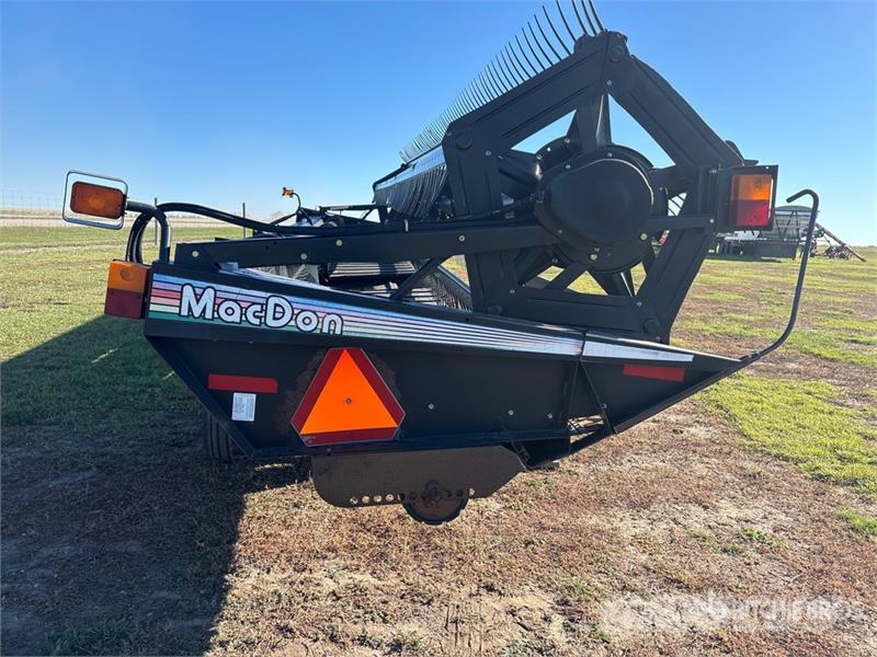 MacDon 972 Barre de coupe pour moissonneuse batteuse
