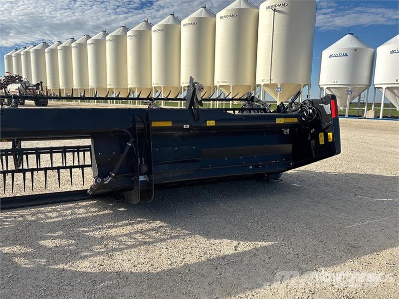 MacDon D54 25 ft Draper Windrower Header Windrowers