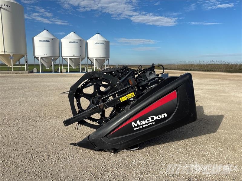 MacDon D54 25 ft Draper Windrower Header Windrowers
