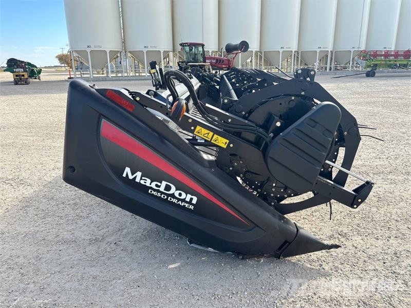 MacDon D54 25 ft Draper Windrower Header Windrowers