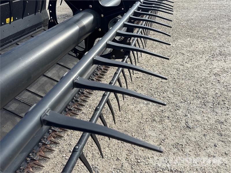 MacDon D54 25 ft Draper Windrower Header Windrowers