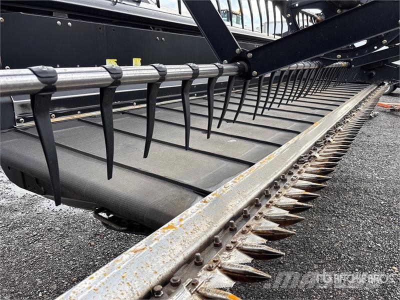 MacDon D65 35 ft Draper Windrower Header Рядкові жатки