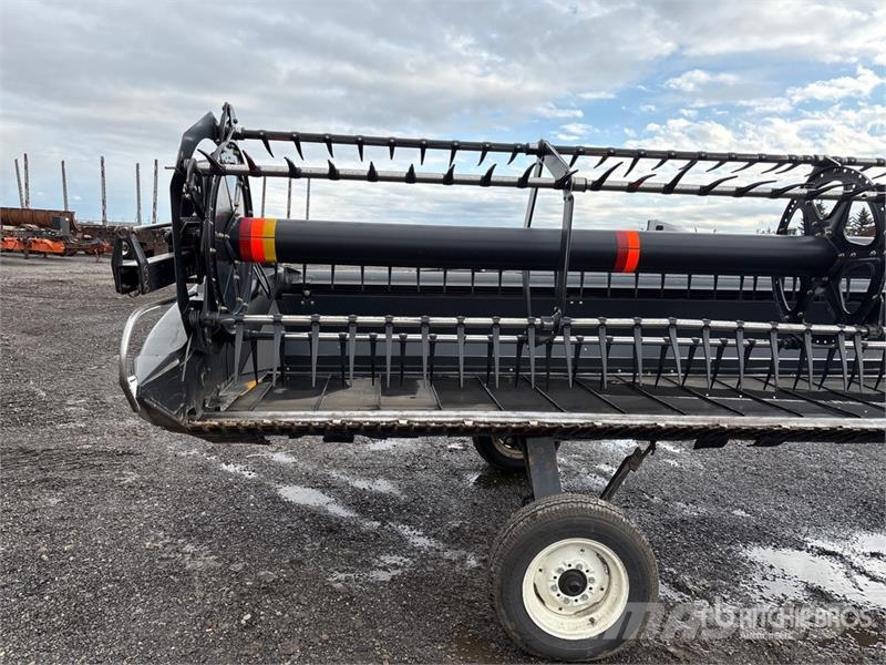 MacDon D65 35 ft Draper Windrower Header Рядкові жатки