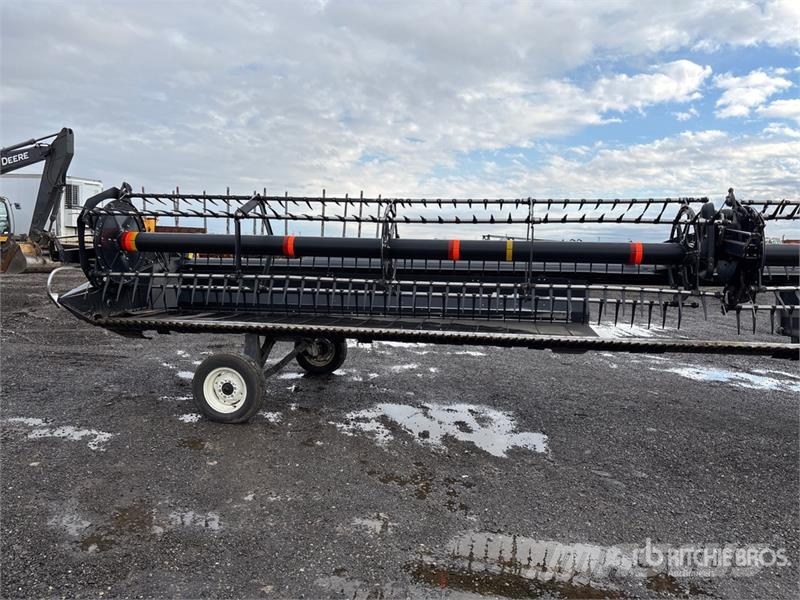 MacDon D65 40 ft Draper Windrower Header Sakupljači
