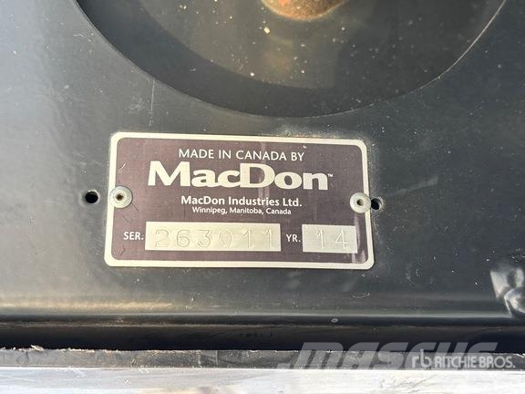 MacDon D65-S 35 ft Draper Combine Header رؤوس الحصادات الدراسات